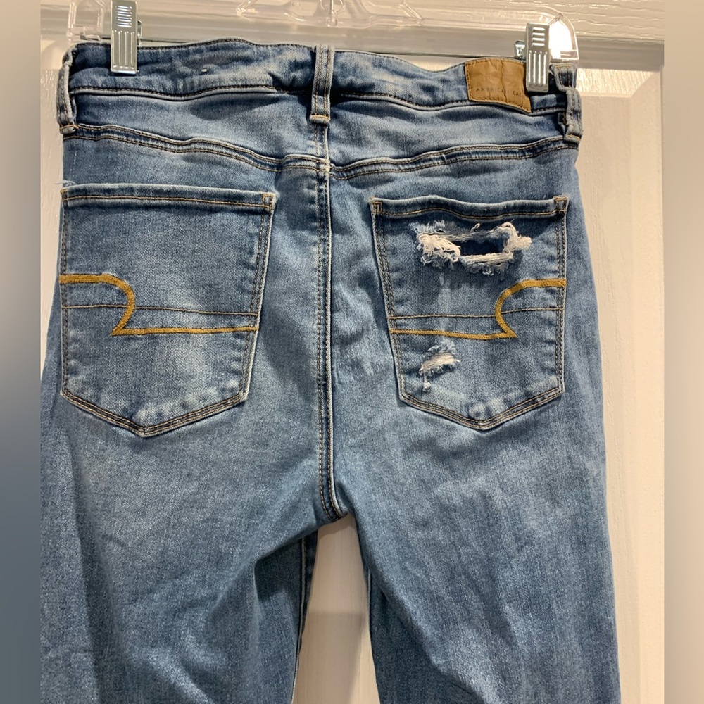 AEO AMERICAN EAGLE OUTFITTERS DISTRESS RIP jeans women’s size 8 - Picture 16 of 17